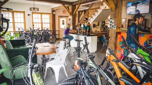 We're Hiring! Marketing & Online Sales Manager Role at Flow State