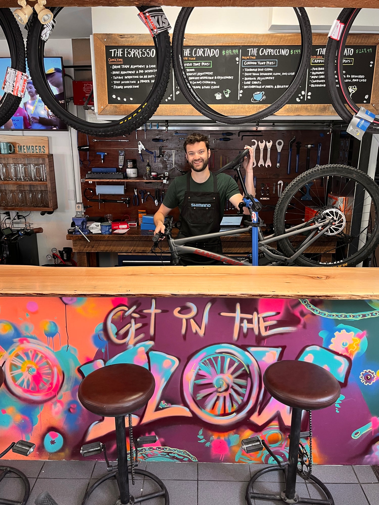Head mechanic Nick performing a professional bike tune-up at Flow State in Guelph