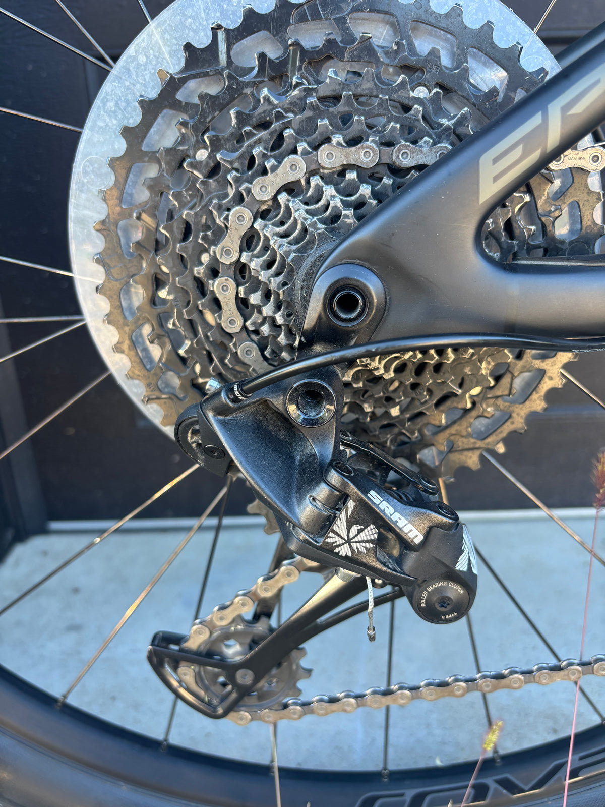 Specialized Epic Comp Carbon Large EVO (Pre-Ridden)